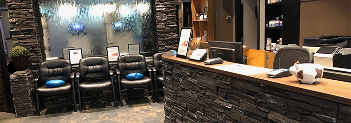 Chiropractic Calgary AB Front Desk